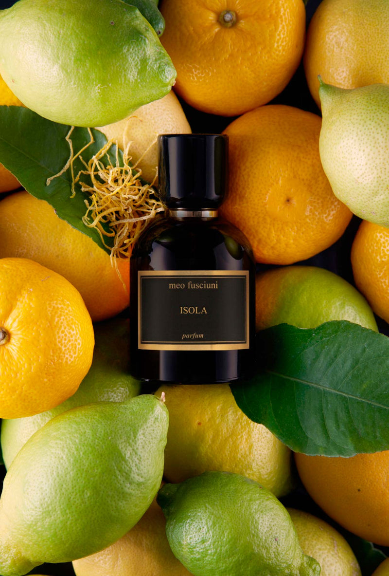 Meo Fusciuni presenta la sua nuova fragranza artistica agrumata Isola 100ml parfum