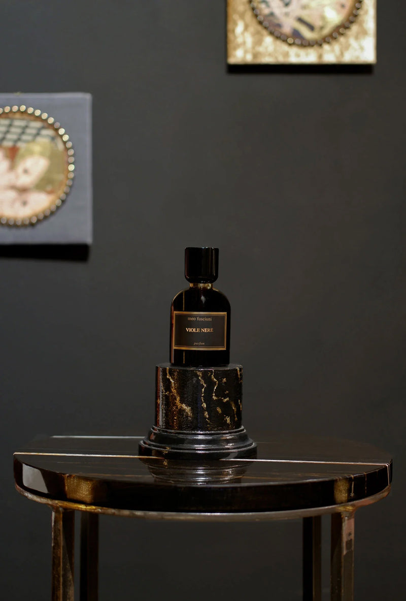 Nuova fragranza artistica di meo fusciuni, viole nere 100ml