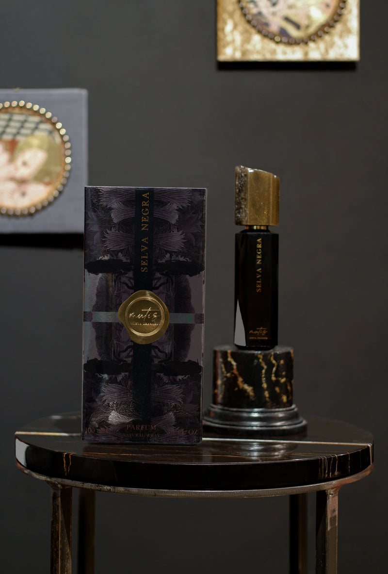 Selva Negra by Mutis Nueva Granada con Gelsomino, Mandarino e Legni Preziosi 100ml Parfum