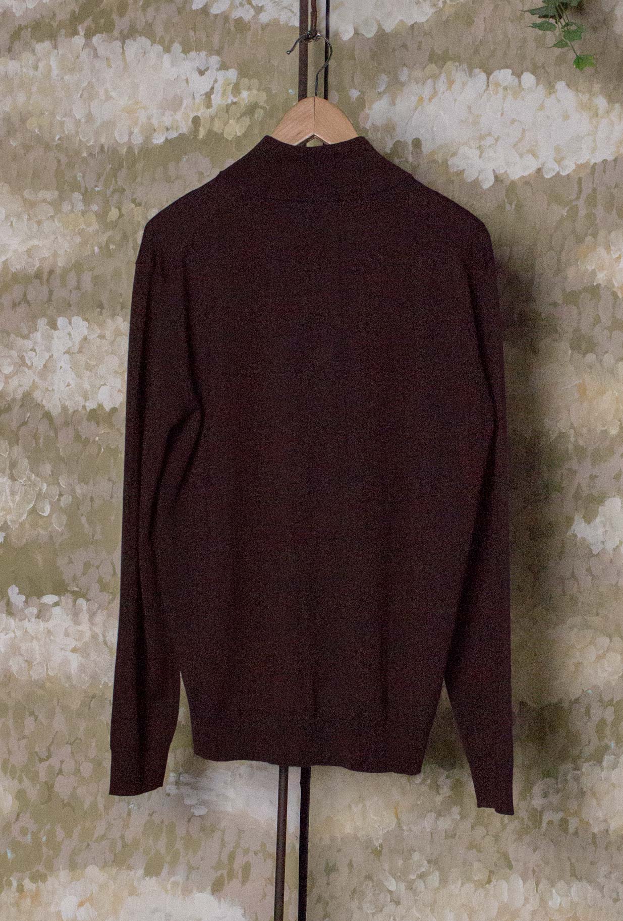 Bomber Knit in Maglia Extra-fine di 39 Masq realizzata in lana vergine dalla texture extra-fine nella profonda tonalità Moro