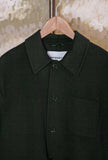 Over Work Jacket di Amaranto realizzata in un pregiato blend di lana e cashmere nella profonda tonalità Forest Green da Uomo