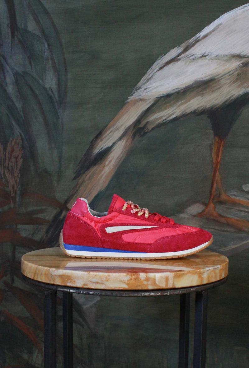 Nuova Sneaker Athleta Ballet di D.A.T.E.  in nylon con vibrante tonalità Fuxia da Donna