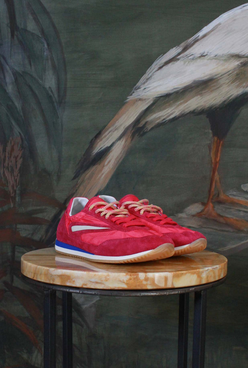 Nuova Sneaker Athleta Ballet di D.A.T.E.  in nylon con vibrante tonalità Fuxia da Donna