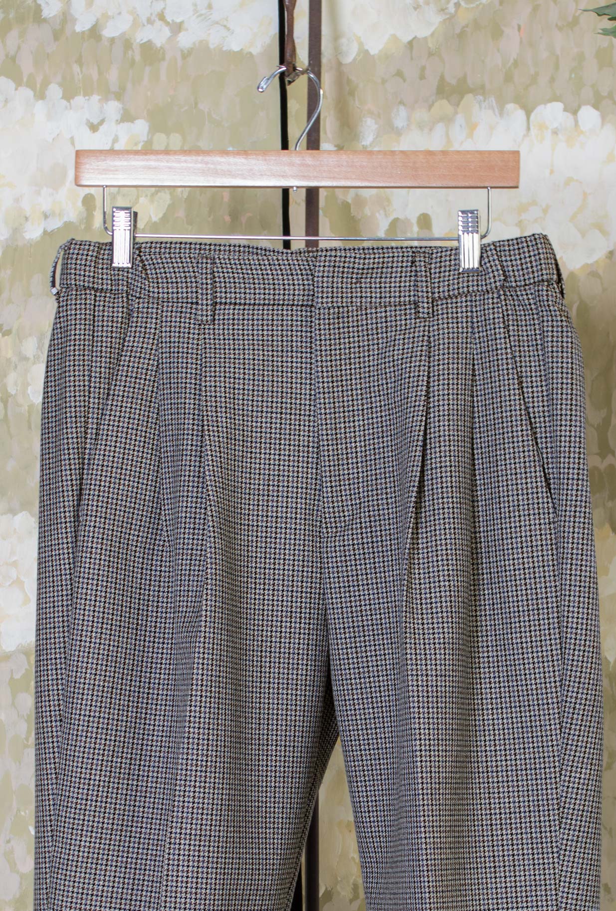 Pantalone di Be Able realizzato in pregiata lana nella raffinata fantasia pied-de-poule da Uomo