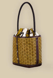 La nuova Borsa Secchiello Bouquet di Via Mail Bag è l’accessorio perfetto per aggiungere un tocco Glamour ai tuoi look Spring Summer