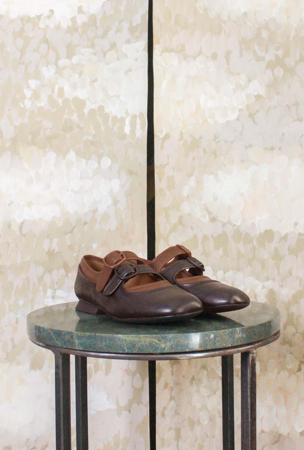 Ballerina Casi Double di Camper  nella raffinata combinazione Black-Cuoio da Donna