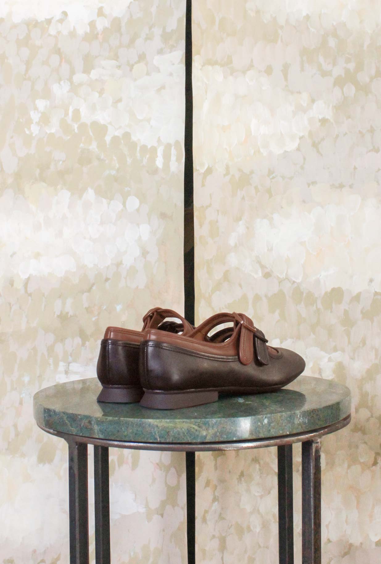 Ballerina Casi Double di Camper  nella raffinata combinazione Black-Cuoio da Donna