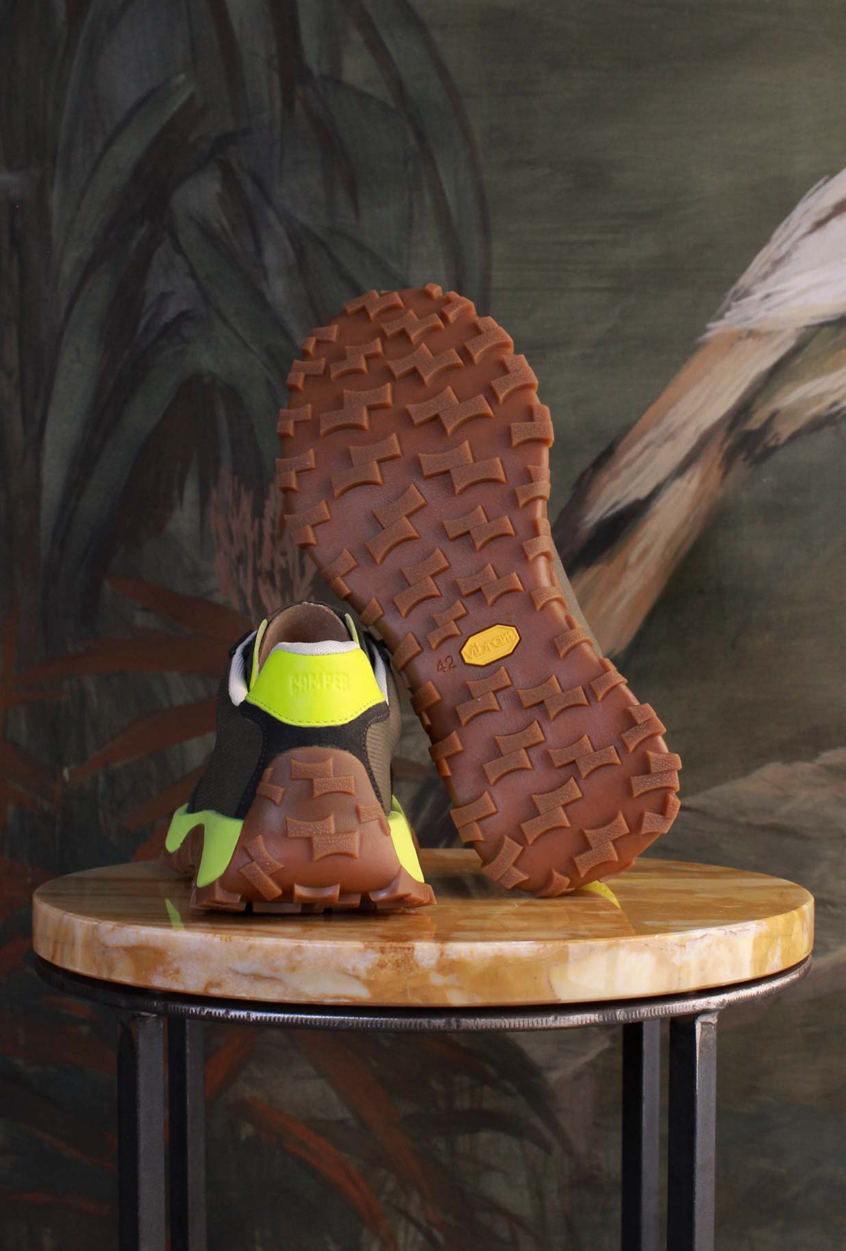 Nuova sneakers drift trail di camper lab uomo con suola vibram color meteor green