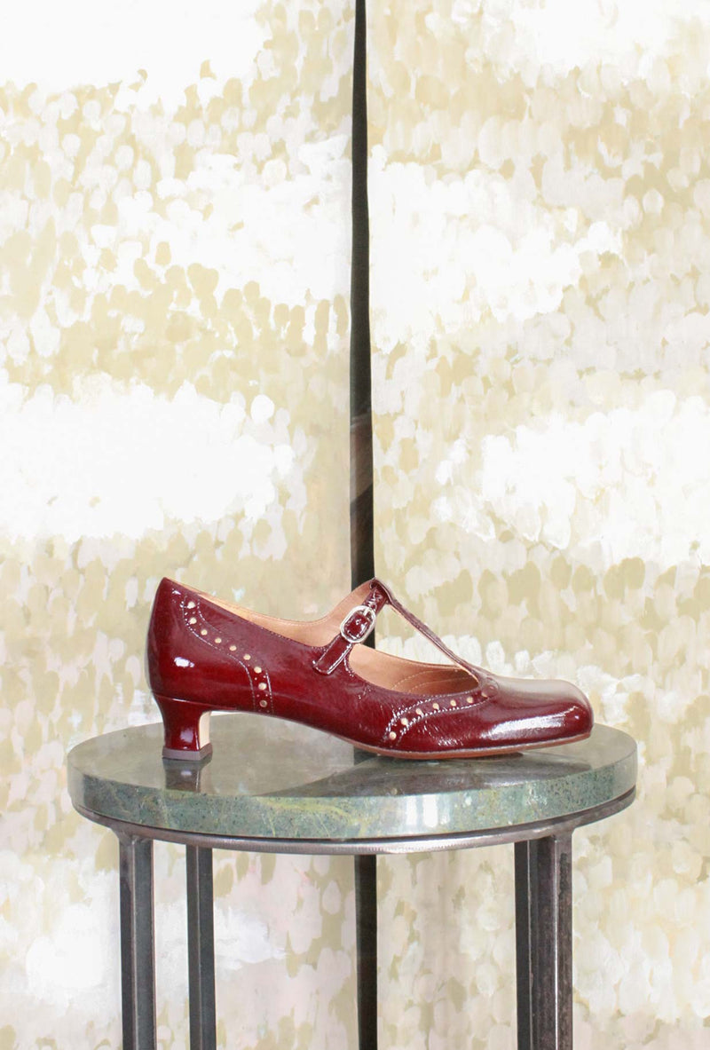 Décolleté Izaida di Chie Mihara realizzato in pregiata Borgogna Gold da Donna