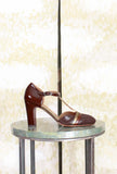 Décolleté Maver di Chie Mihara realizzata in pregiata pelle nella profonda nuance Burnt Amber da Donna
