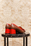 
Décolleté Vylano di Chie Mihara fantasia optical chocolate scarlet fw24 donna