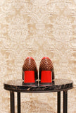 
Décolleté Vylano di Chie Mihara fantasia optical chocolate scarlet fw24 donna