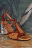 nuovo sandalo bechill di chie mihara con tacco alto 7,5 cm color ambra e cognac