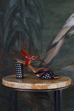 sandalo bemon di chie mihara con tacco alto 7,5 cm a pois black & white e lacceto rosso