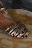 Sandalo nenu gabbietta di chie mihara bronzo e platino shiny tacco 4,5 cm