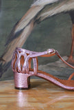 Sandalo gabbietta nenu di chie mihara tacco basso color metallic pink flamingo