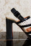 Sandalo opentoe con plateau in intreccio vienna black and white ss24 by chie mihara