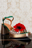Chie mihara presenta il nuovo esclusivo sandalo Nassun red flower ss24