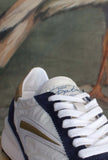 Sneaker ATHLETA Ivory Blue di D.A.T.E. prende ispirazione dalle iconiche running degli anni ’70
