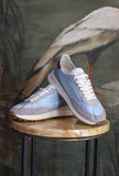 Sneaker ATHLETA ivory Light Sky di D.A.T.E. prende ispirazione dalle iconiche running degli anni ’70