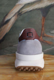 Sneaker ATHLETA ivory Light Sky di D.A.T.E. prende ispirazione dalle iconiche running degli anni ’70