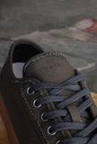 Sneaker Tender Army di D.A.T.E. reinterpreta lo stile casual con un tocco urbano e contemporaneo