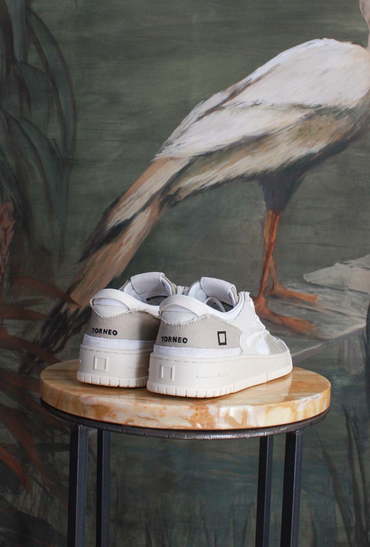 Sneakers Torneo Fringed di D.A.T.E. combinano estetica minimal e spirito sporty-chic