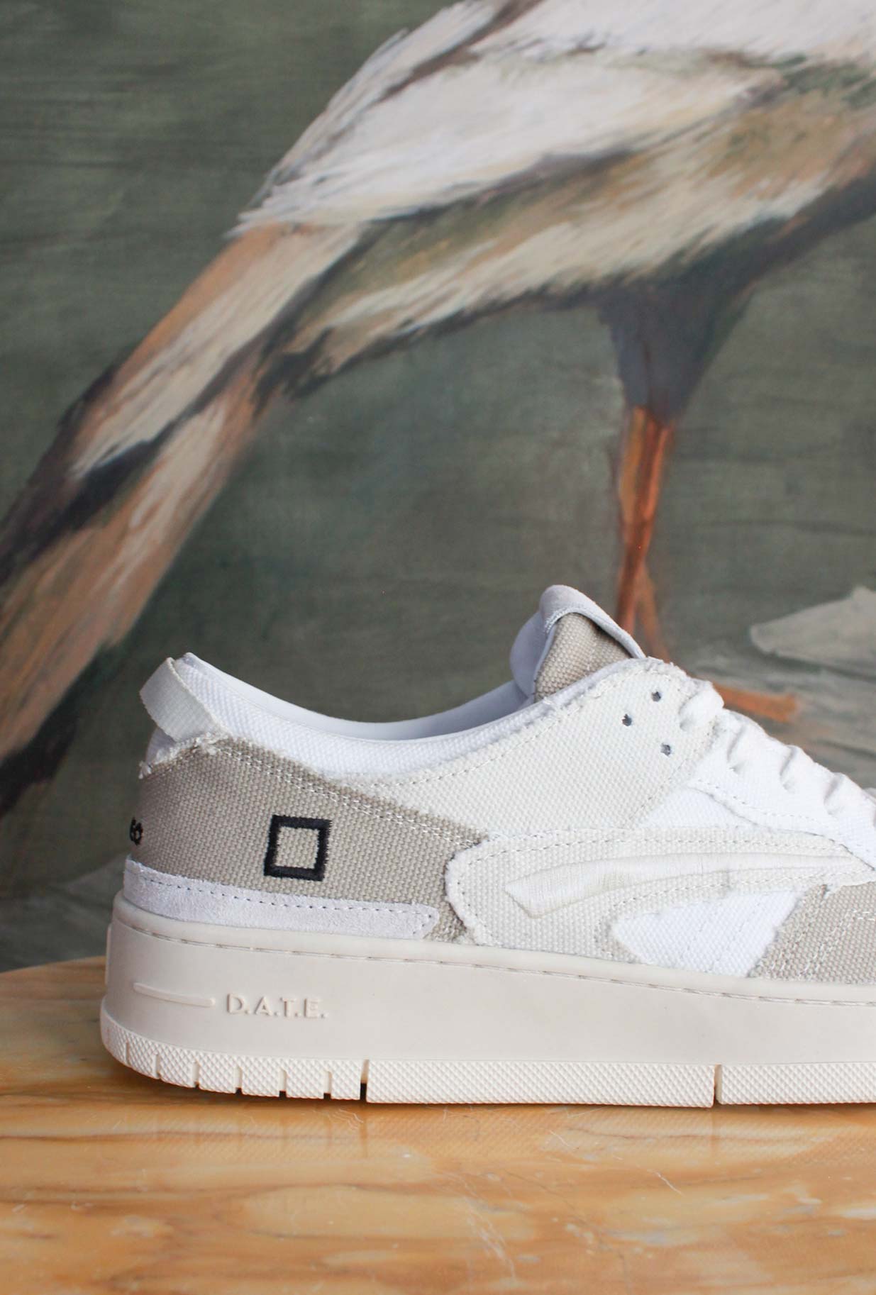 Sneakers Torneo Fringed di D.A.T.E. combinano estetica minimal e spirito sporty-chic