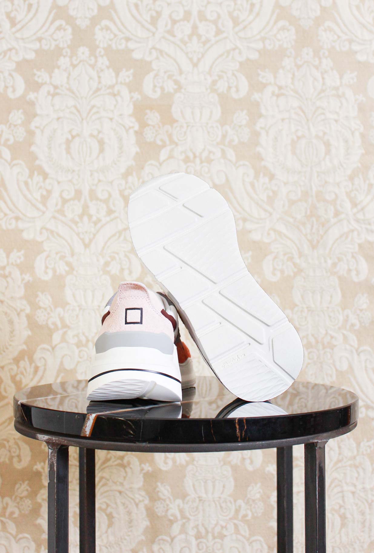 Sneakers fuga di DATE in suede e nylon color bordeaux ciliegia da donna