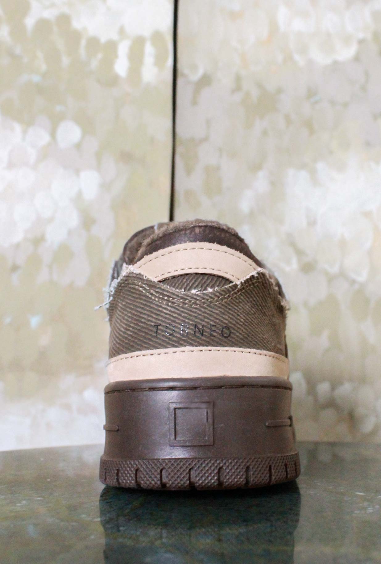 Sneakers Torneo di D.A.T.E. anni ‘90 e modello Textile Brown