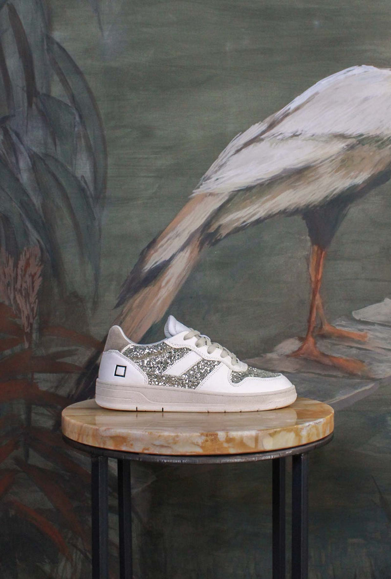 D.A.T.E. sneaker da tennis anni ’70 modello Court 2.0. in glitter color Platinum da Donna