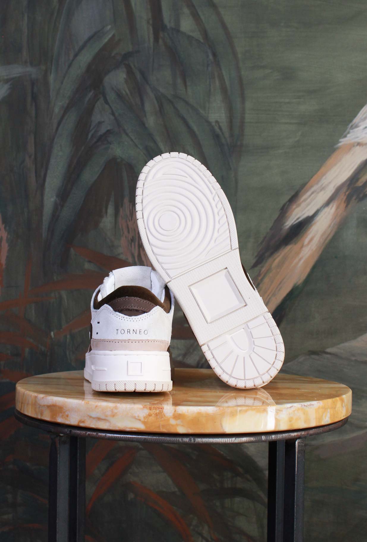 D.A.T.E. sneakers torneo pop violet caratterizzata da una pregiata pelle retro’ 70’s perfetta per ogni look fall winter
