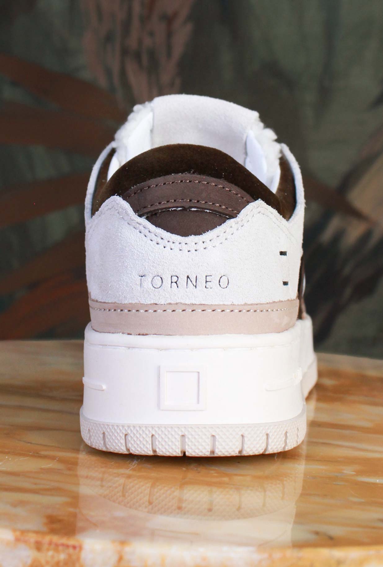 D.A.T.E. sneakers torneo pop violet caratterizzata da una pregiata pelle retro’ 70’s perfetta per ogni look fall winter