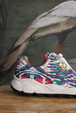 Flower Mountain reinterpreta l'iconica Sneakers Running Pampas con un'inedita stampa Ikat da Donna