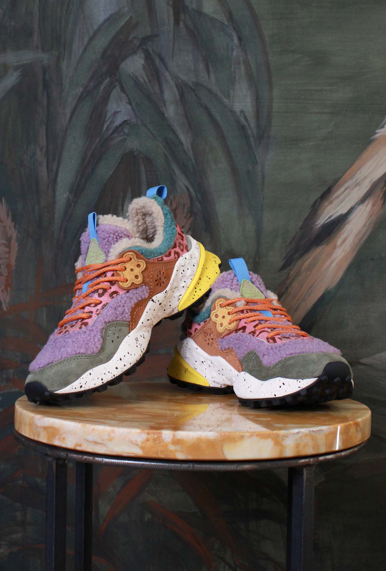sneakers kotetsu di flower mountain da donna in suede e teddy color grey lilla e light brown