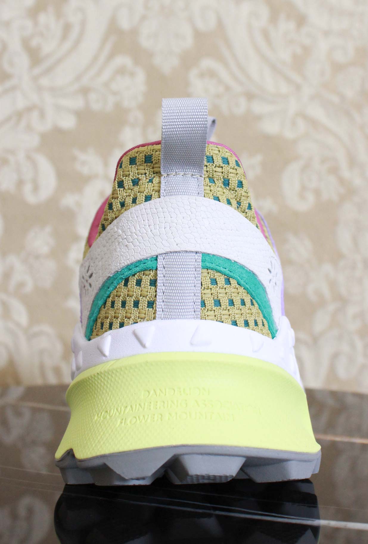 Nuova Flower Mountain Kotetsu da donna in checked sage lilla ss24