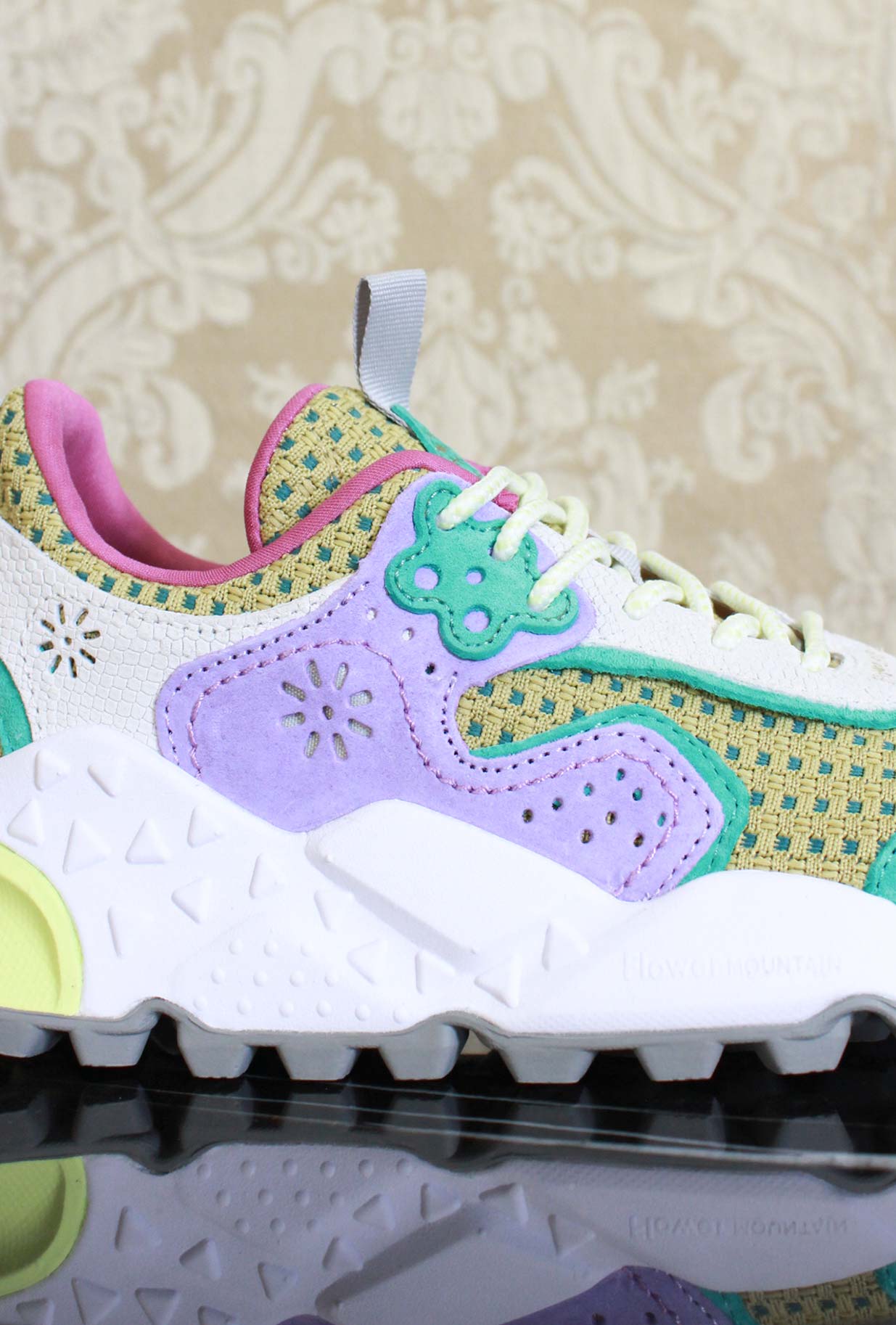 Nuova Flower Mountain Kotetsu da donna in checked sage lilla ss24