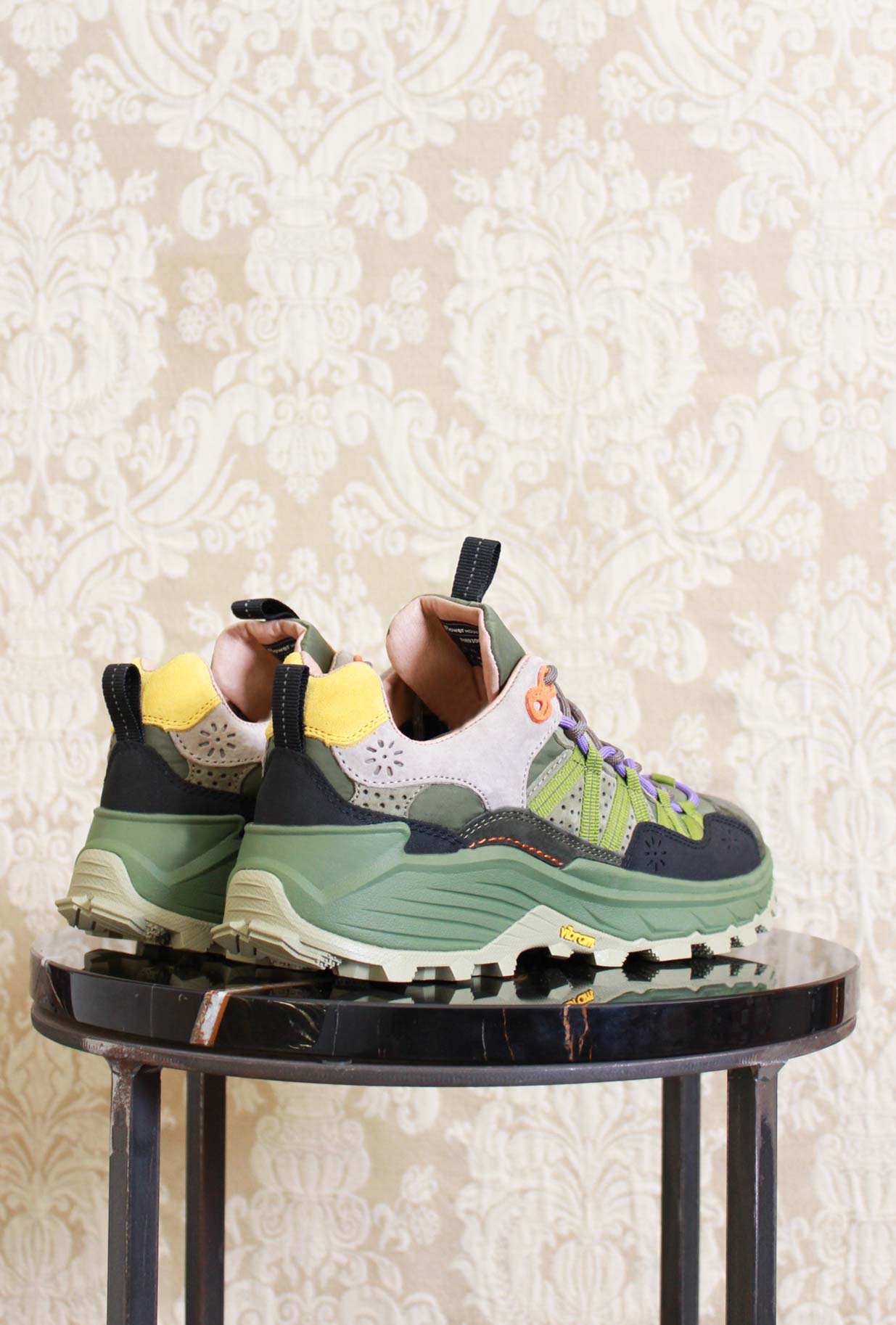 sneakers iwano di flower mountain da uomo con suola in vibram color military green