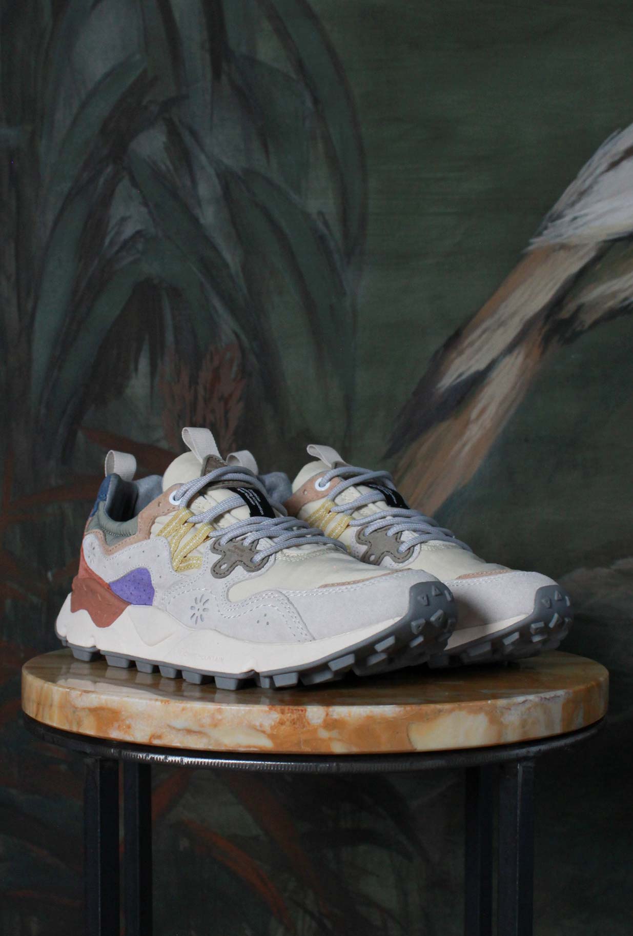 Sneakers Yamano da uomo di Flower Mountain in nylon color beige e viola pe25