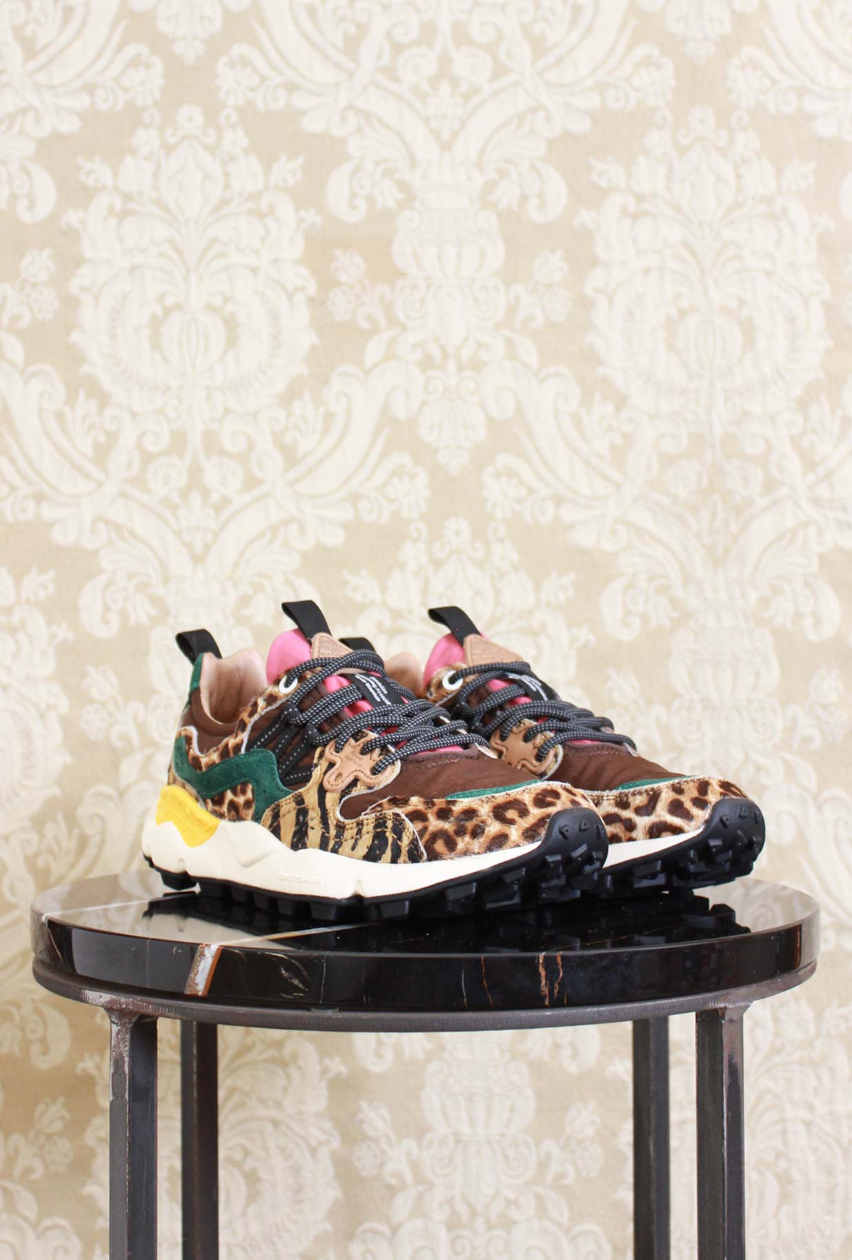 Sneakers Yamano di flower mountain nell'esclusiva variante pony hair brown maculata jungle da donna