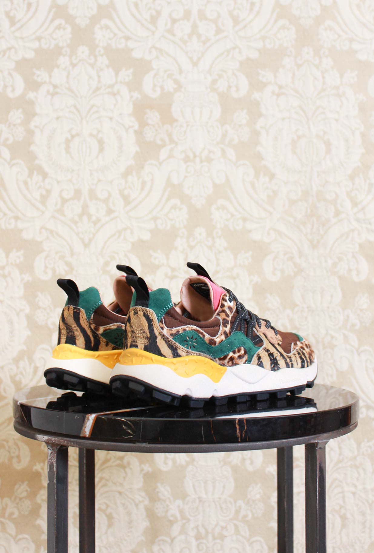 Sneakers Yamano di flower mountain nell'esclusiva variante pony hair brown maculata jungle da donna