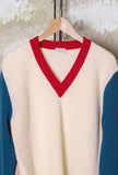 Pullover Cropped V-neck di Gallia realizzato in morbida lana merino motivo Color Block nei toni del Milk-Red-Blue da Uomo