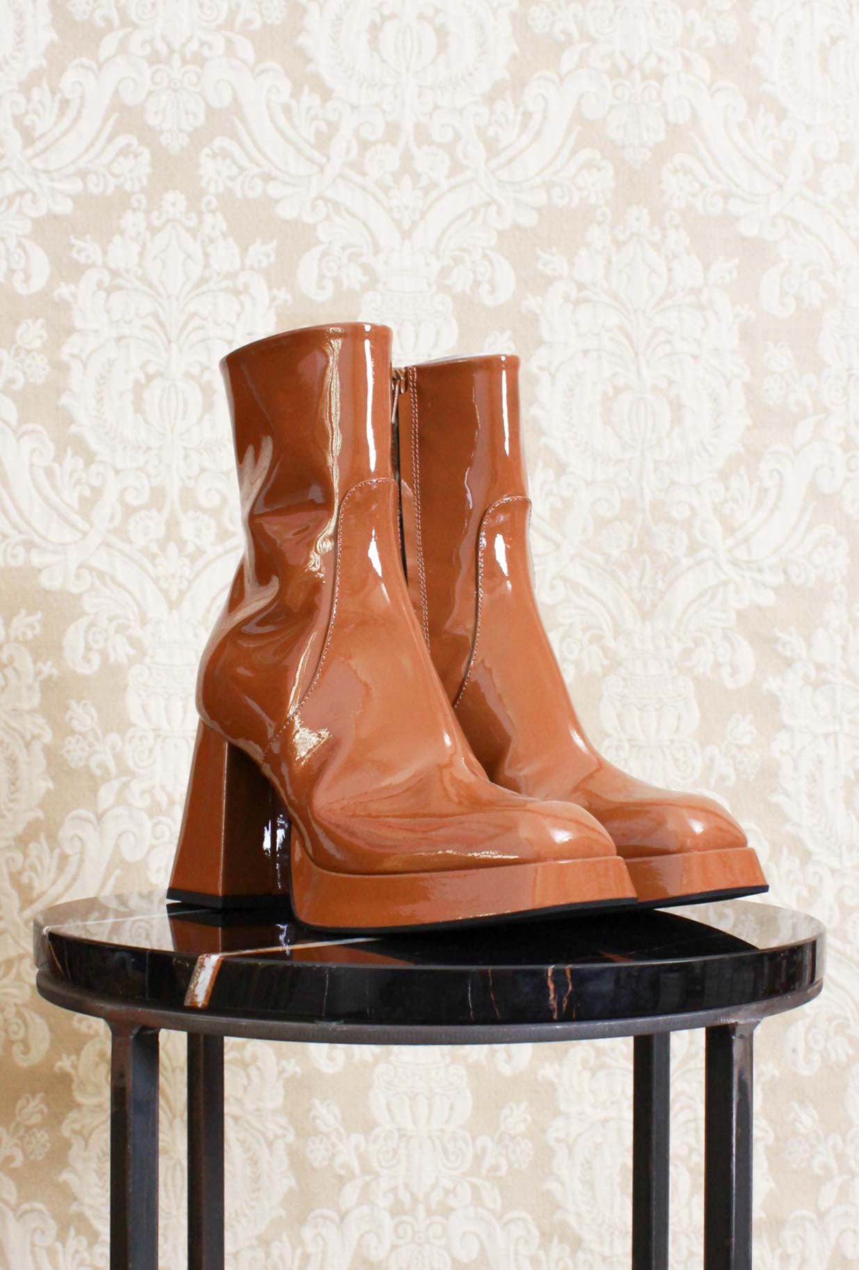 stivaletto platform 095 color mustard in vernice di gianpaolo viozzi