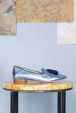 Ballerina Chloe con nappina di Maison Greige nella variante colore blue sky