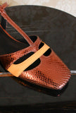 sandalo flat t-strap di greige color rame e giallo ocra ss24 donna 