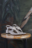 Sandalo infradito liz con tacchetto 3,5 cm in pelle effetto cocco color avorio di greige