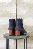 Stivaletto Chelsea Melzo della maison Greige Realizzato in morbido suede tonalità Japan Blue da Donna 