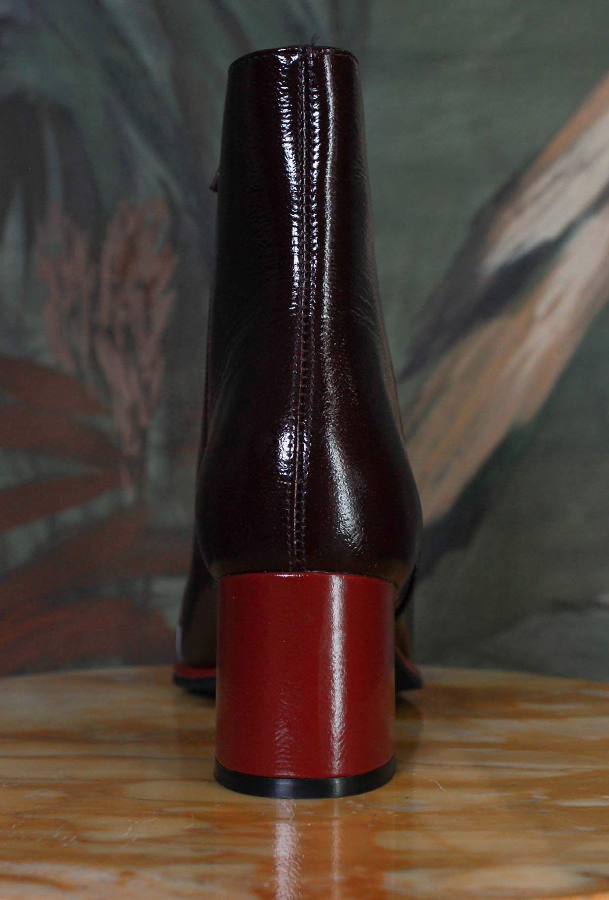 Stivaletto Morsetto Très Chic della Greige di colore Wine da donna