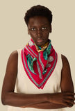 Foulard Carrè Tequila di Inoui Editions nelle vibranti tonalità Strawberry 
