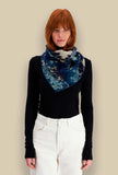 foulard quadrato in lana di inoui editions 100x100 cm fantasia fontainebleau color Blue